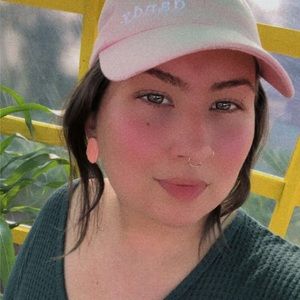 Meet your Posher, Monique